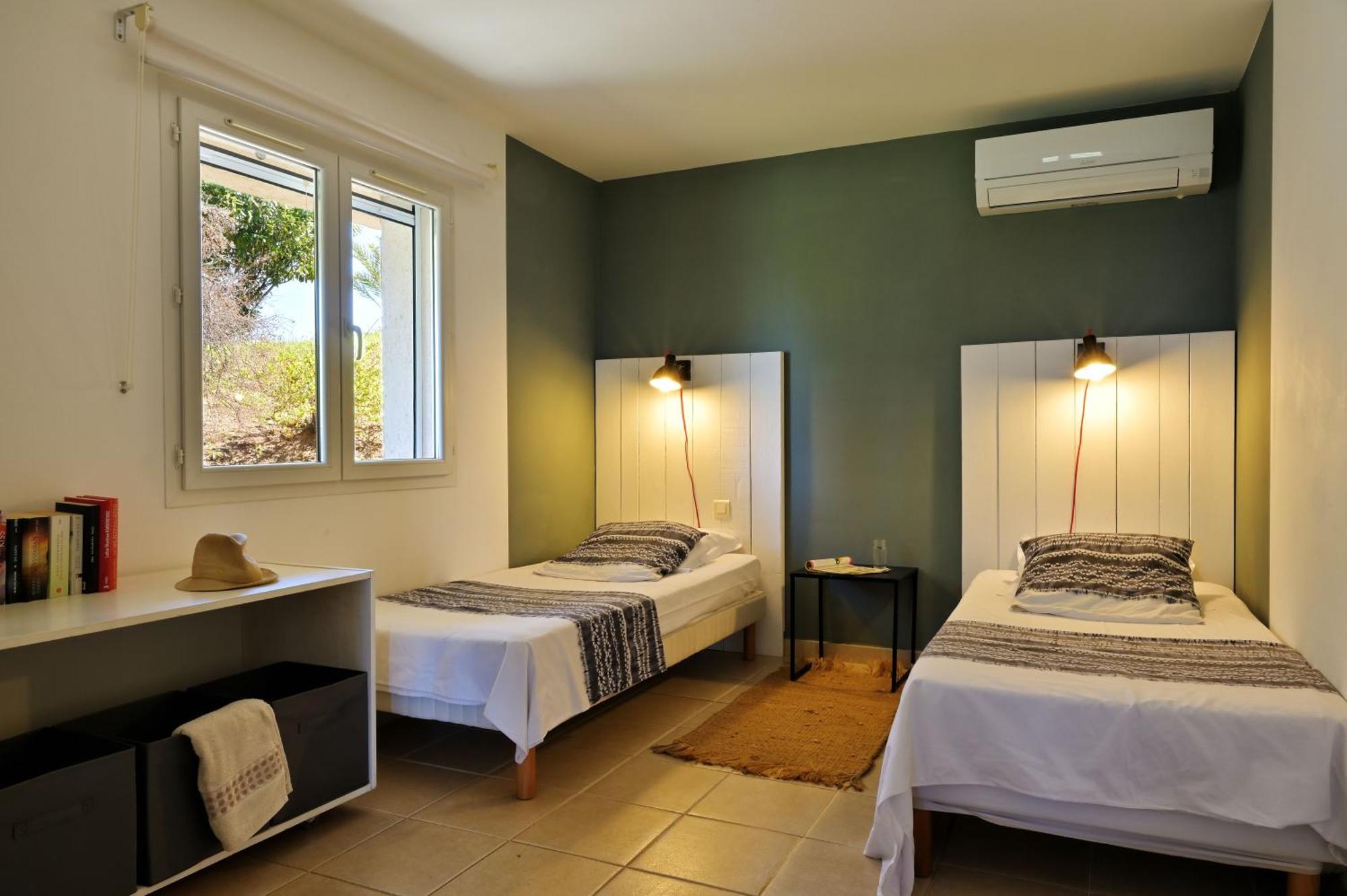 סרביון Domaine Punta Della Guardia Villa Vue Mer Dans Nature Protegee, Plage A 1,5 Km מראה חיצוני תמונה